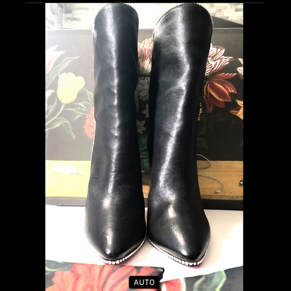 ❤️🙈🌹Gucci Fosca leather crystal boot🌹🙈❤️ - Picture 6 of 8